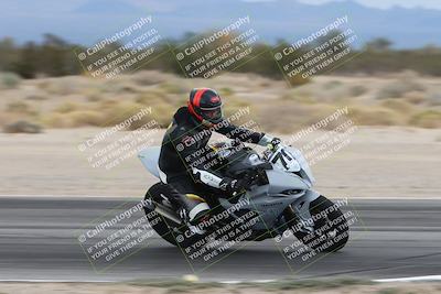 media/Nov-15-2025-Race Pace (Sat) [[8de605a2d8]]/Verified Riders/Turn 8 Inside (935am)/